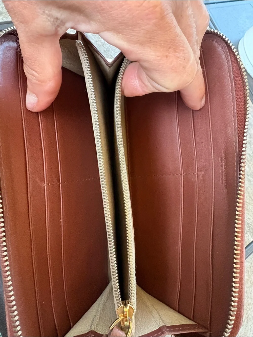 Bottega Veneta Intrecciato Zip-Around Wallet - Brown